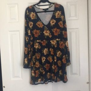 LONG SLEEVE SUNFLOWER DRESS FROM FOREVER 21 plus
